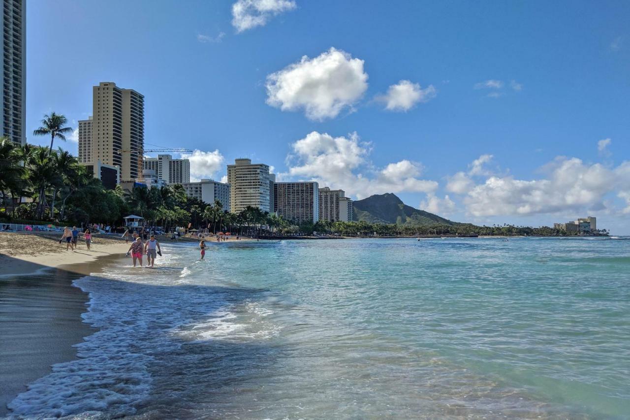 Island Colony Suites Honolulu Exterior photo